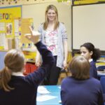 teacher-g22087fa7b_1920